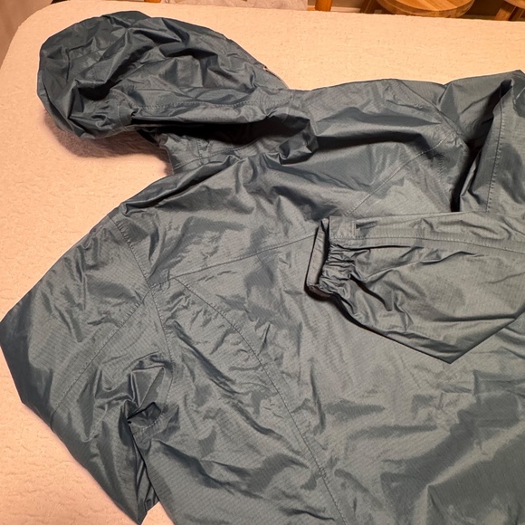 Eddie Bauer Lightweight Rain Jacket - Picture 11 of 12